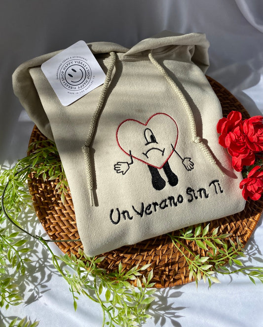 UN VERANO SIN TI HOODIE