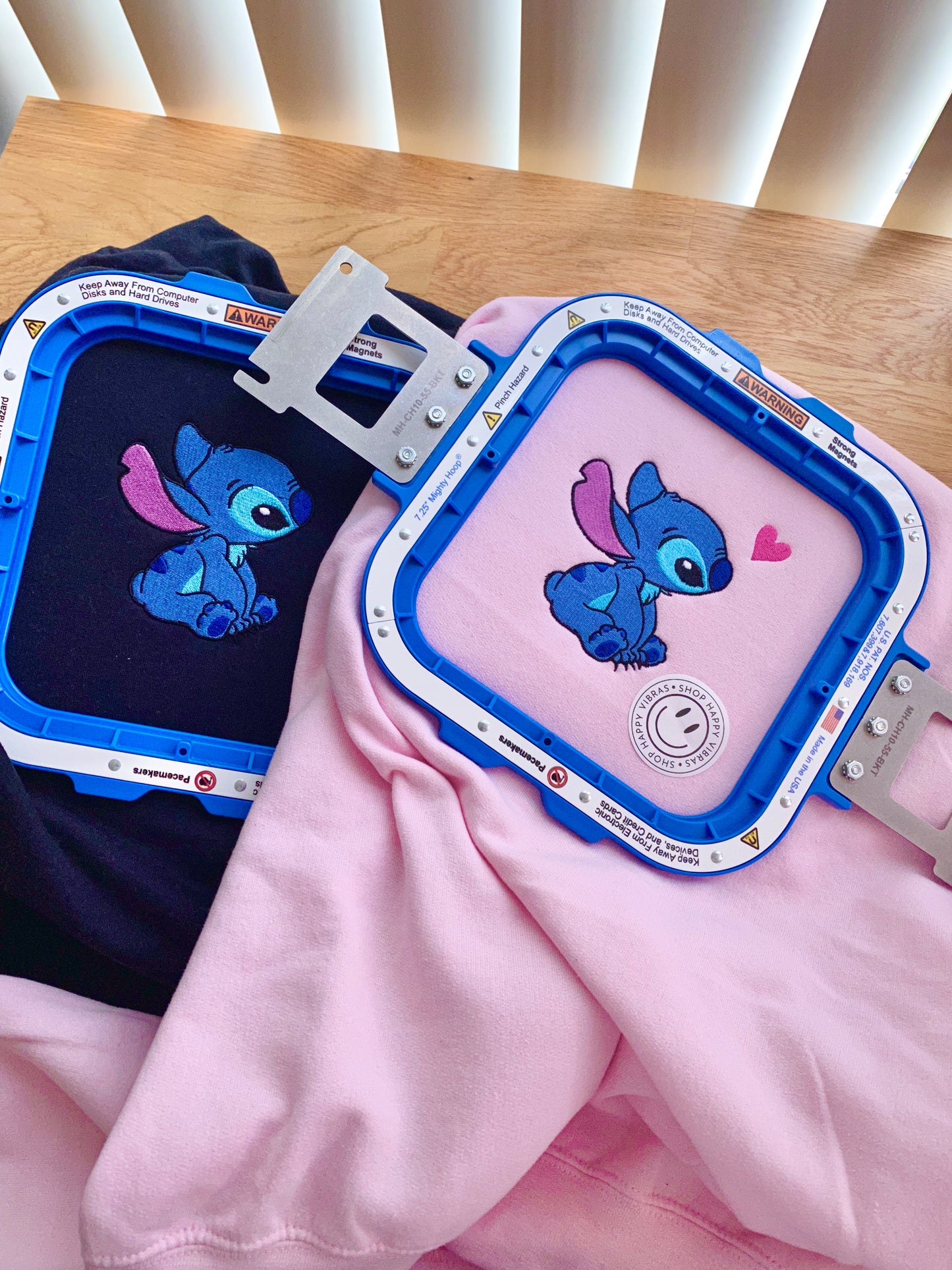 STITCH CREWNECK
